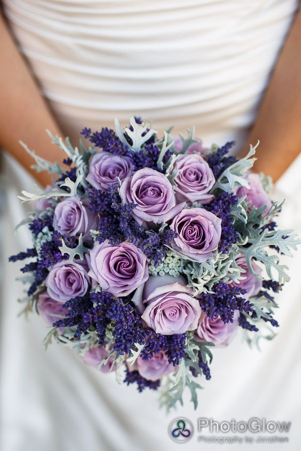 trang trí tiệc cưới với hoa lavender khô