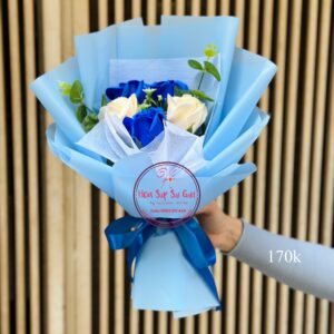 Hoa sáp 3 lớp- 5 kem coban- giấy xanh