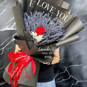 Bó Lavender Pháp + 1 hoa hồng ướp đỏ