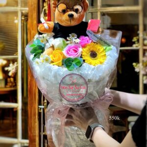Hoa sáp + gấu cử nhân