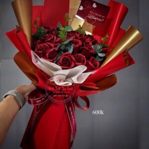 Hoa sáp 3 lớp đỏ đô- giấy đỏ gold