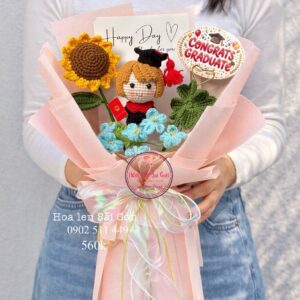 BOH134 Doll nữ len handmade tốt nghiệp* Hoa len handmade