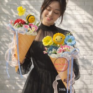 BOH40 Ong hoặc mặt cười len handmade* hoa mix - ốc quế