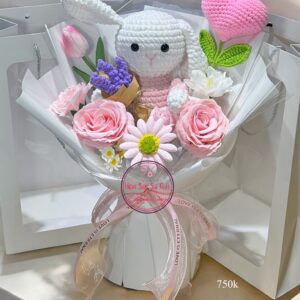 BOH142 Thỏ trắng len handmade* Hoa sáp mix- Satin trắng