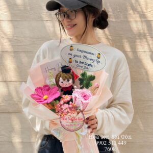 BOH143 Doll nữ tốt nghiệp* Hoa len handmade
