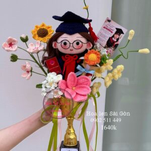 Cup tốt nghiệp nữ* Hoa len handmade
