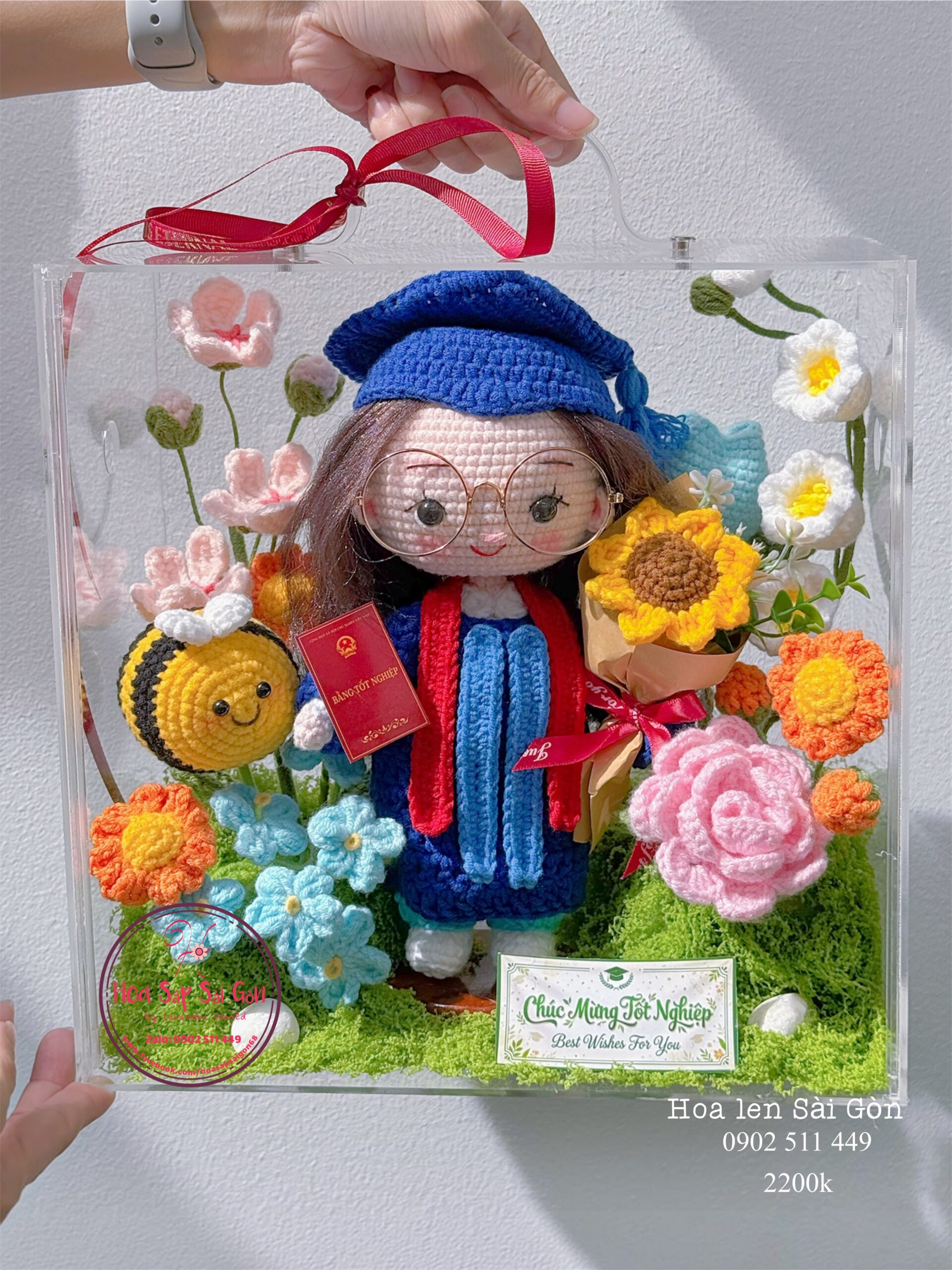 vb46-doll-nu-tot-nghiep-hoa-len-handmade-vali-mica-cao-cap-282815cm