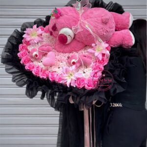 Plush Lotso – Hoa bó vải voan đen * Hoa sáp | HB119